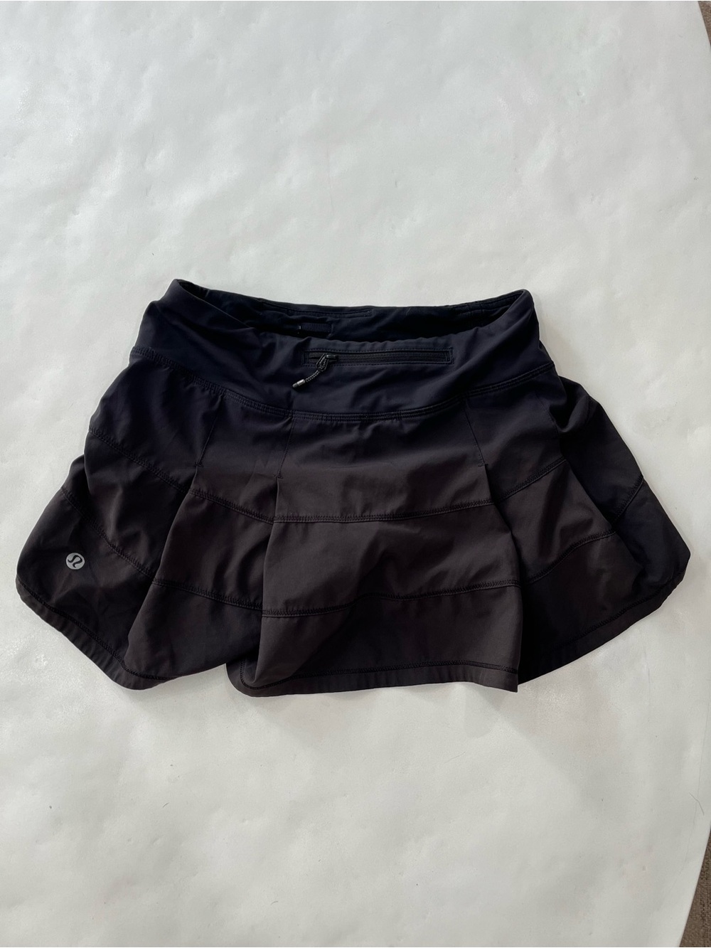 Vintage VTG Lululemon Black Pace Rival Skirt 11" Size 2